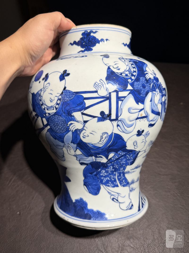 清康熙 青花婴戏图大罐 - 图4